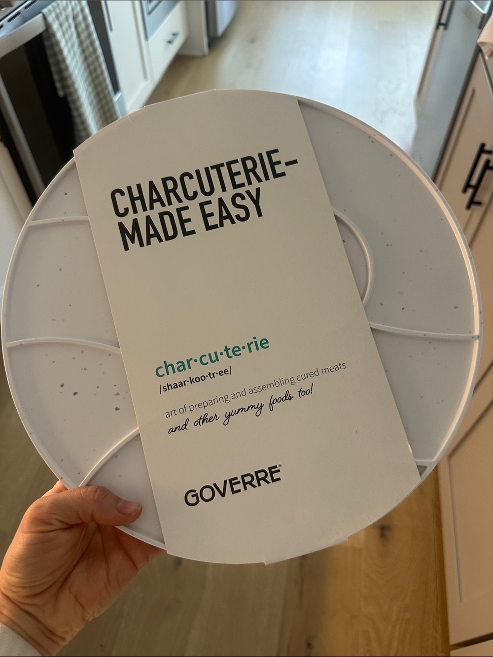 GOVERRE Round Charcuterie Made Easy Plate Dining Hostess Gift Housewarming